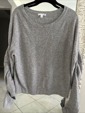 ROI Cashmere Gray Ruched Sleeve Sweater